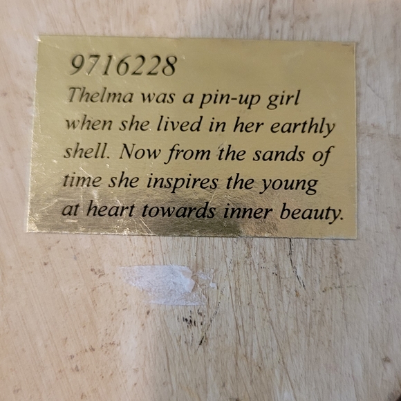 DOUG HARRIS FIGURINE, GUARDIAN GRANNIES AND FRIENDS - Picture 4 of 5